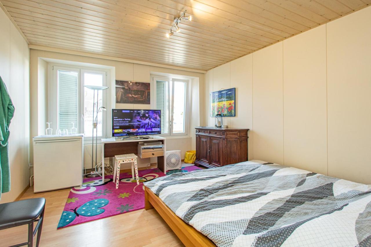 Chambre Double Standard LastMinut Payerne Extérieur photo